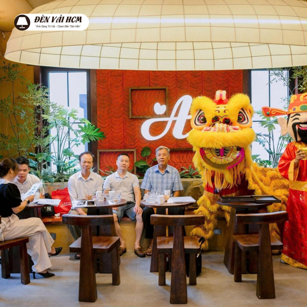 den-vai-lo-lo-chai-a+-cafe